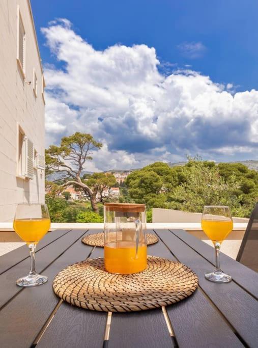Stylish Two Bedroom Apartment&Garage Parking Place Dubrovnik Exterior foto