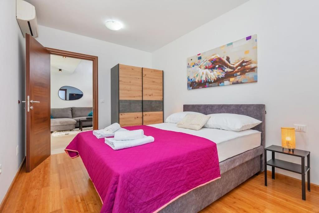 Stylish Two Bedroom Apartment&Garage Parking Place Dubrovnik Exterior foto