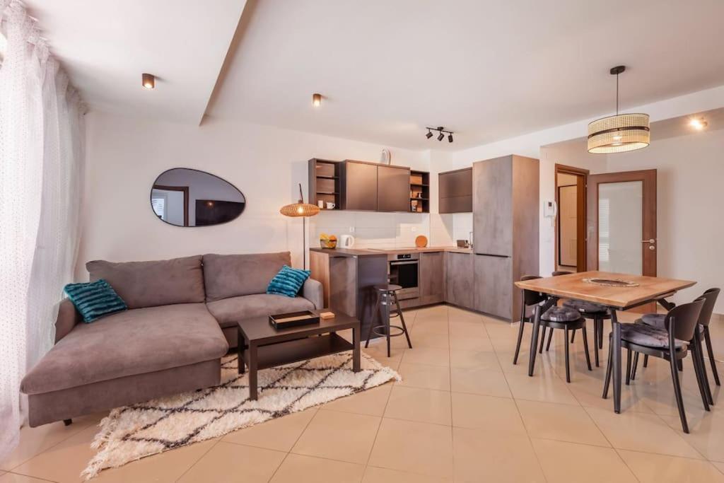 Stylish Two Bedroom Apartment&Garage Parking Place Dubrovnik Exterior foto