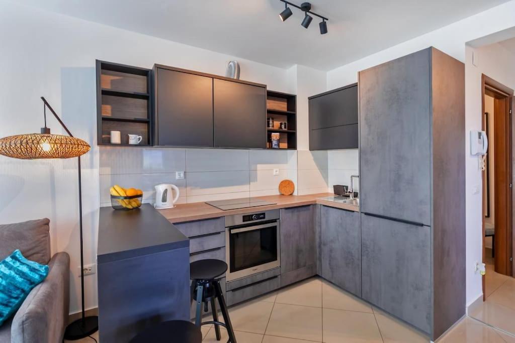 Stylish Two Bedroom Apartment&Garage Parking Place Dubrovnik Exterior foto